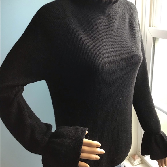 Stylish black warm and comfy! - Picture 6 of 6